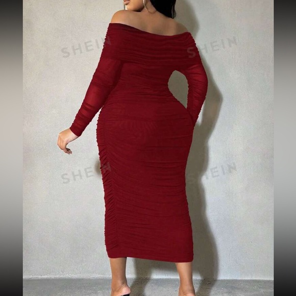 Elegant Off-Shoulder Red Dress - Picture 2 of 2